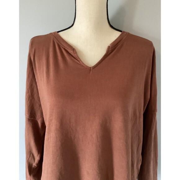 Wild Fable Long Sleeve V-Neck Notch Front Cropped Boxy T-Shirt Brown Women’s LG - Picture 3 of 6